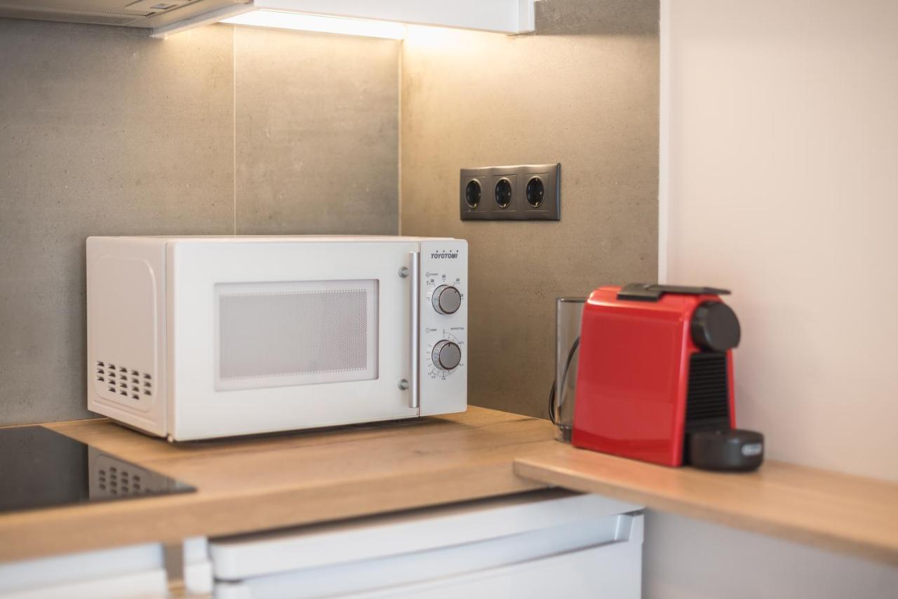✰Bright, Renovated, Spacious And Cosy Studio✰ Athena Bagian luar foto